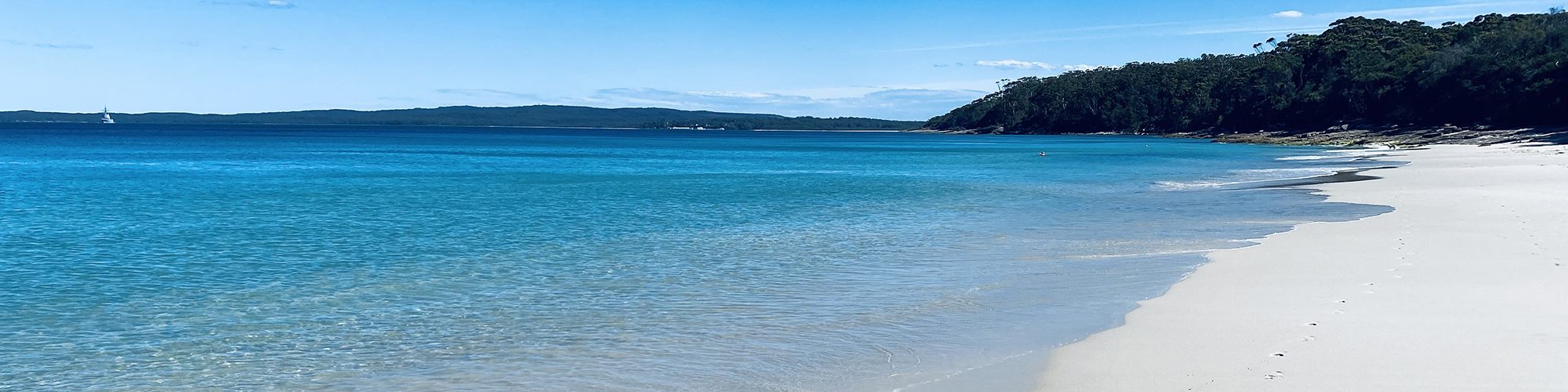 Nautilus Apartments Jervis Bay: beach in Jervis Bay shore